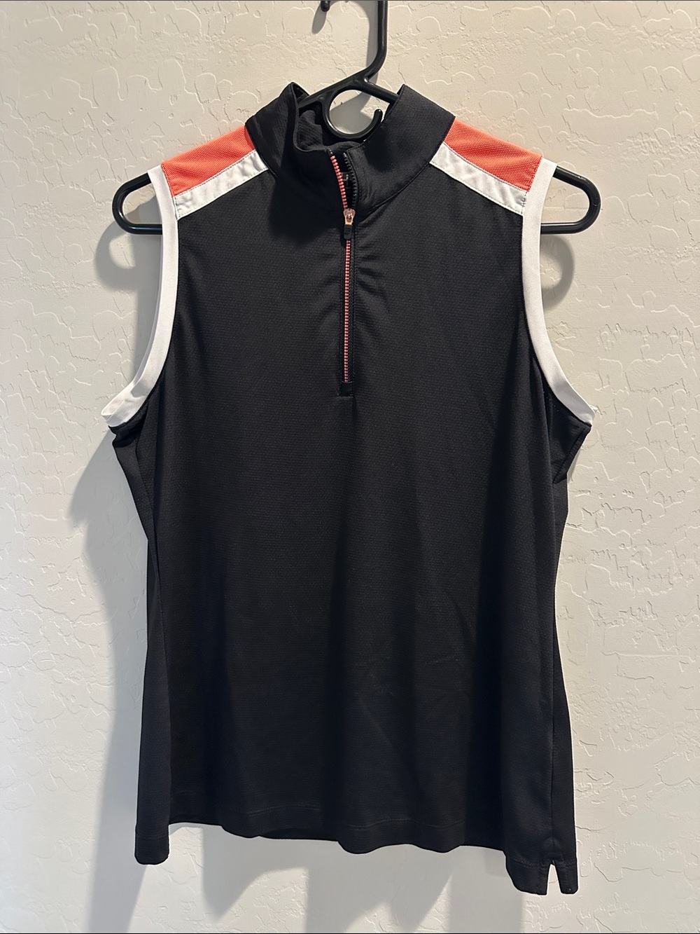Sleeveless Black Athletic Zip-Front Top with Coral Accents size M